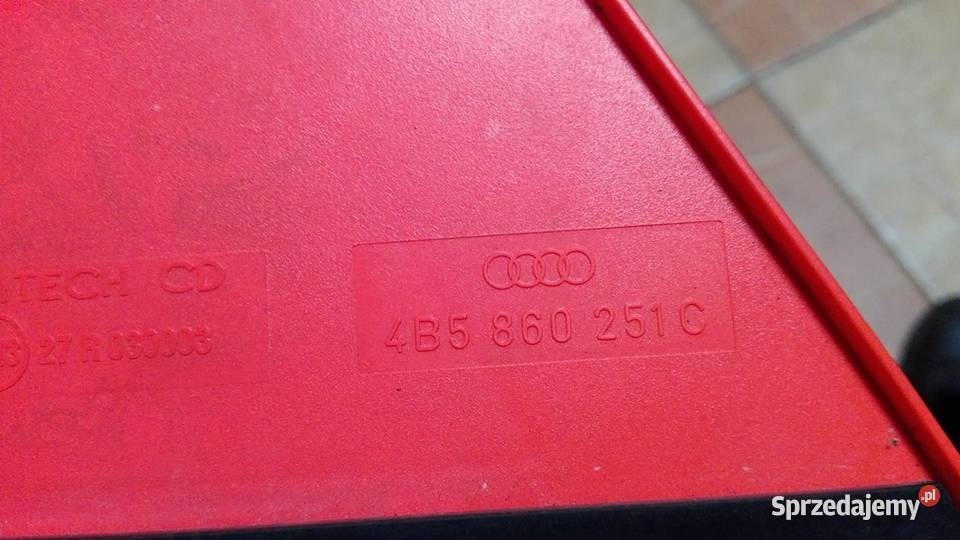 TRÓJKĄT OSTRZEGAWCZY AUDI A6 SKODA 4B5860251C Kiełczyna