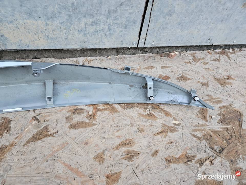 TOYOTA AURIS E180 HB BLENDA KLAPY BAGAŻNIKA TYŁ osobowe wielkopolskie Międzychód