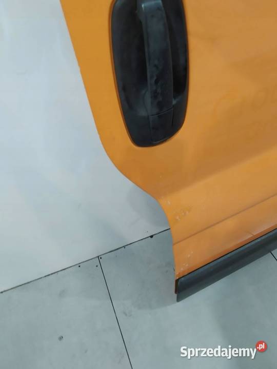 DRZWI PRAWE PRZÓD POMARAŃCZOWE Opel Vivaro I Rok produkcji 2008