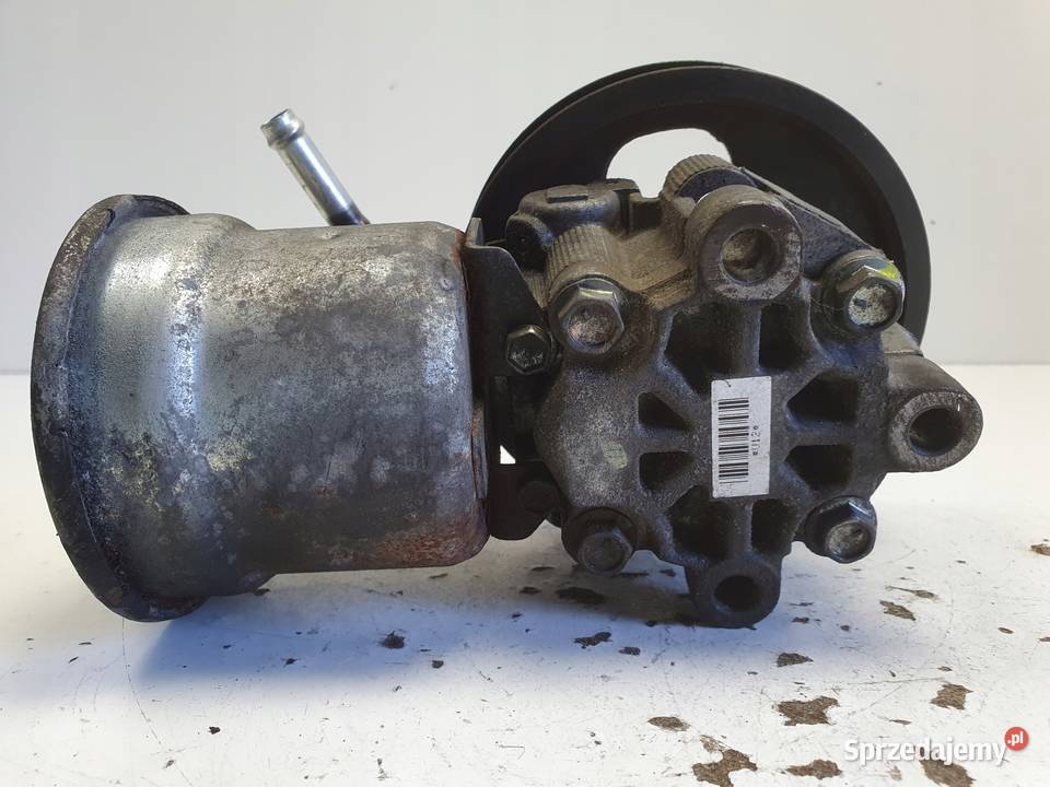 Toyota Avensis T25 22 DCAT POMPA WSPOMAGANIA Chełm