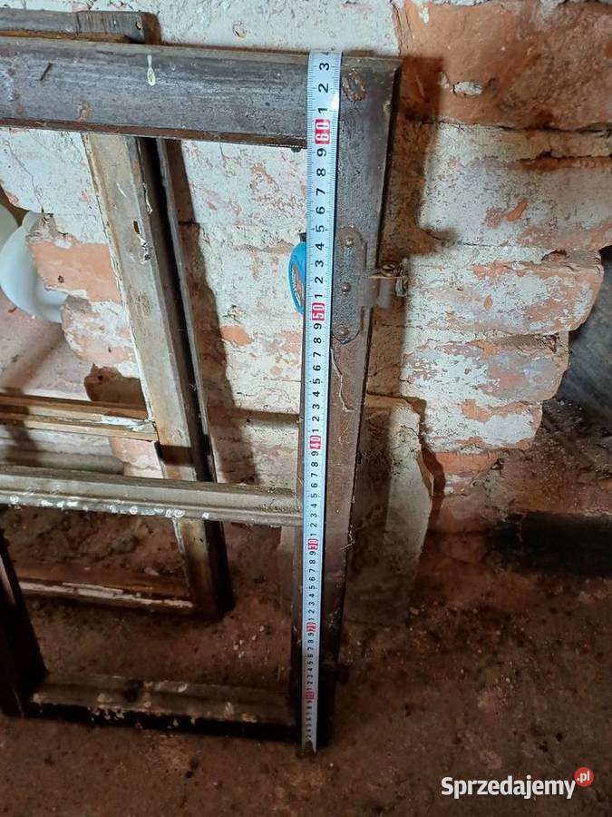Trzy stare skrzydła okienne drewniane strychowe dolnośląskie Lubań