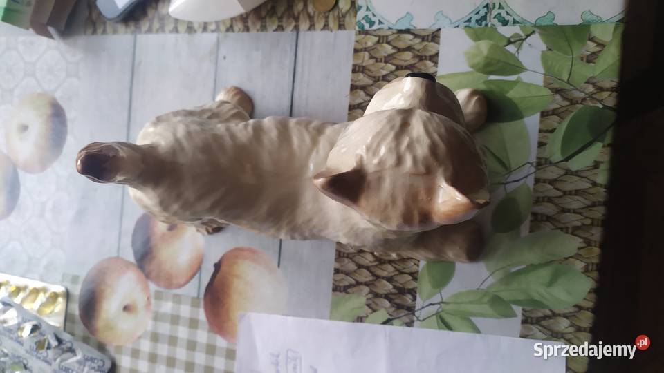 Figurka porcelanowa piesek Gołowierzchy
