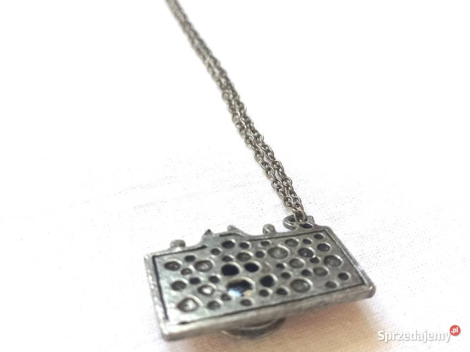 Naszyjnik czerwony Wisiorek Aparat Fotograficzny Białystok