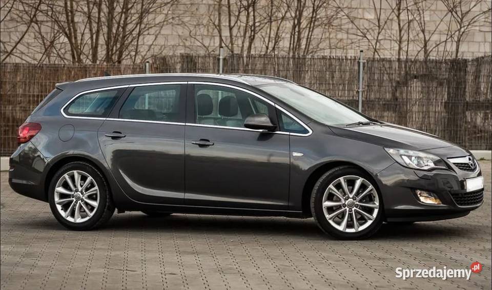 Opel Astra J Sports Touring 16 Turbo Cosmo Astra Motoryzacja Łańcut