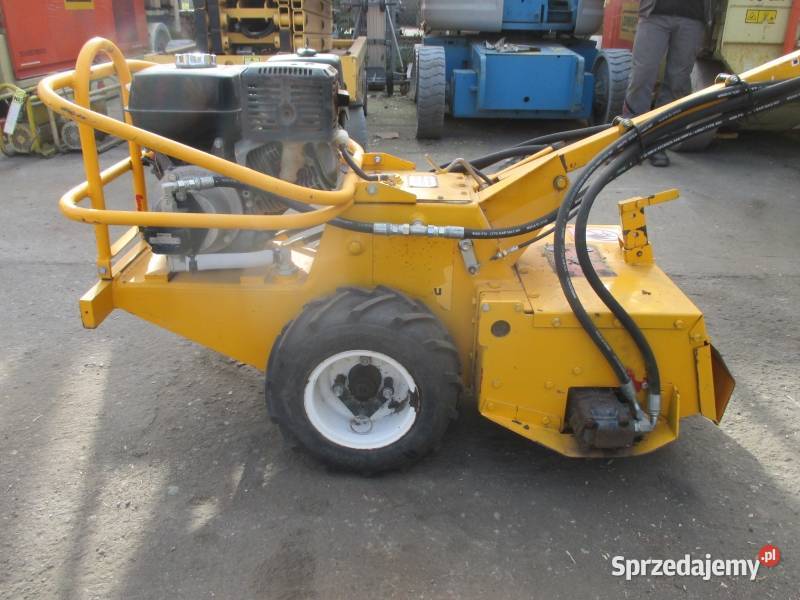 Glebogryzarka z hydraulicznym układem napędowym Pleszew
