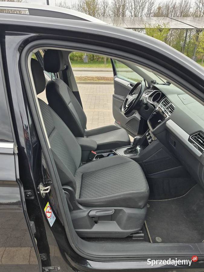 Volkswagen Tiguan benzyna 150 DSG salon Polska Koszalin
