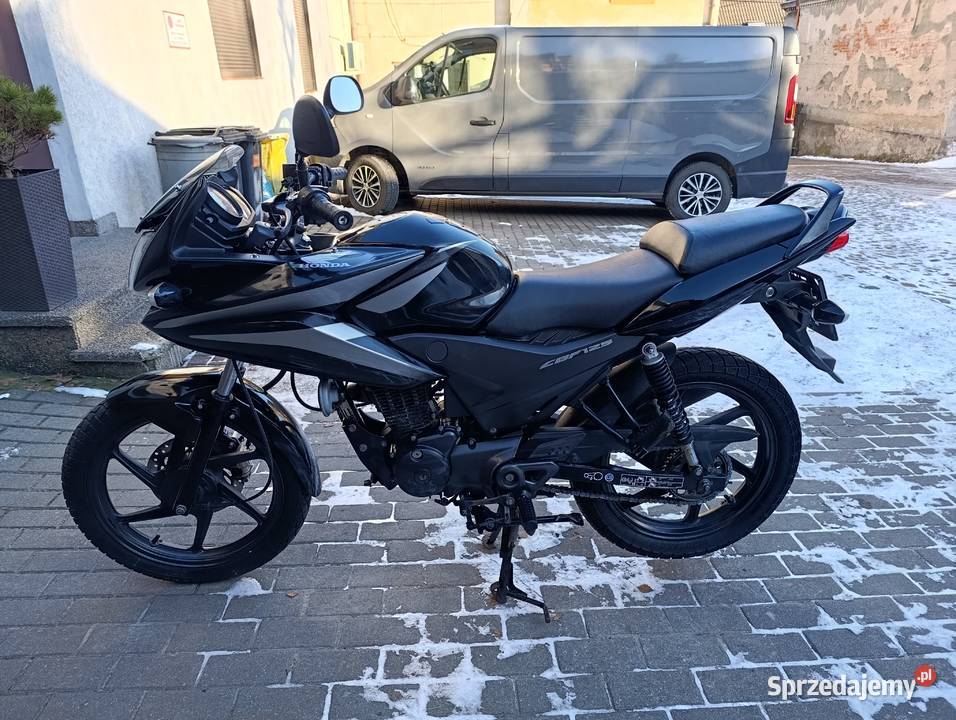 Honda CBF 125 Transport CB125F YBR