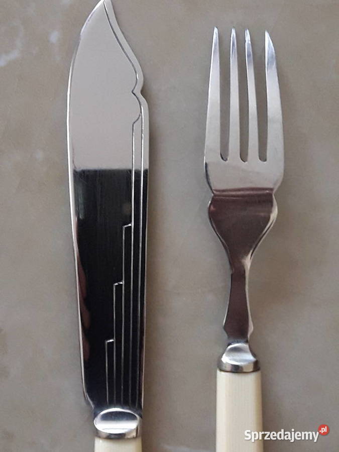 Antyczne sztućce w drewnianej kantynie Anglia Antyki Janów Lubelski sprzedam