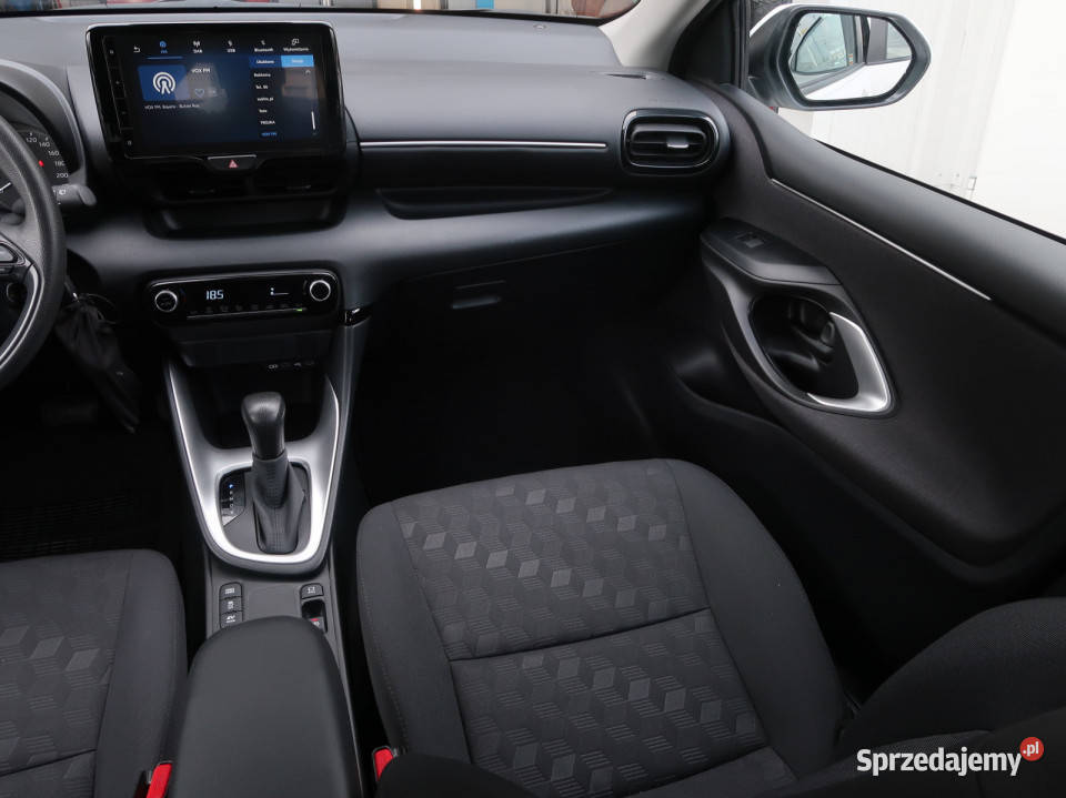 Toyota Yaris 15 VVTi Hybrid nieuszkodzony Lublin