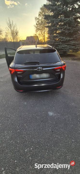 Sprzedam Toyota Avensis 2016r 20d manualna Słupno