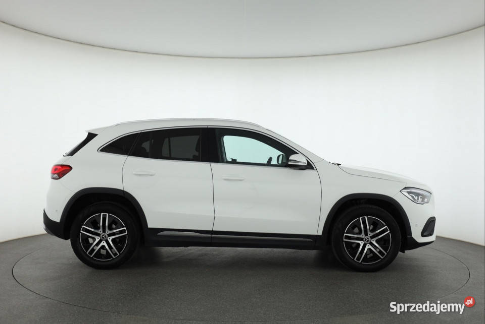 Mercedes GLA GLA 200 klimatyzacja Piaseczno