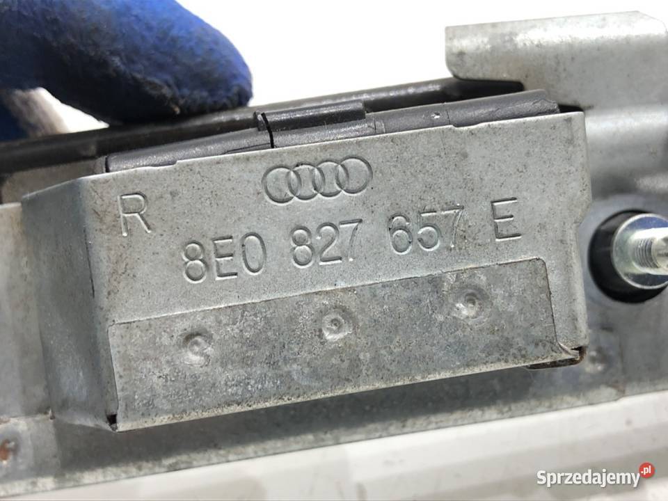 KLAMKA LISTWA KLAPY TYŁ AUDI A4 B7 8E0827657E