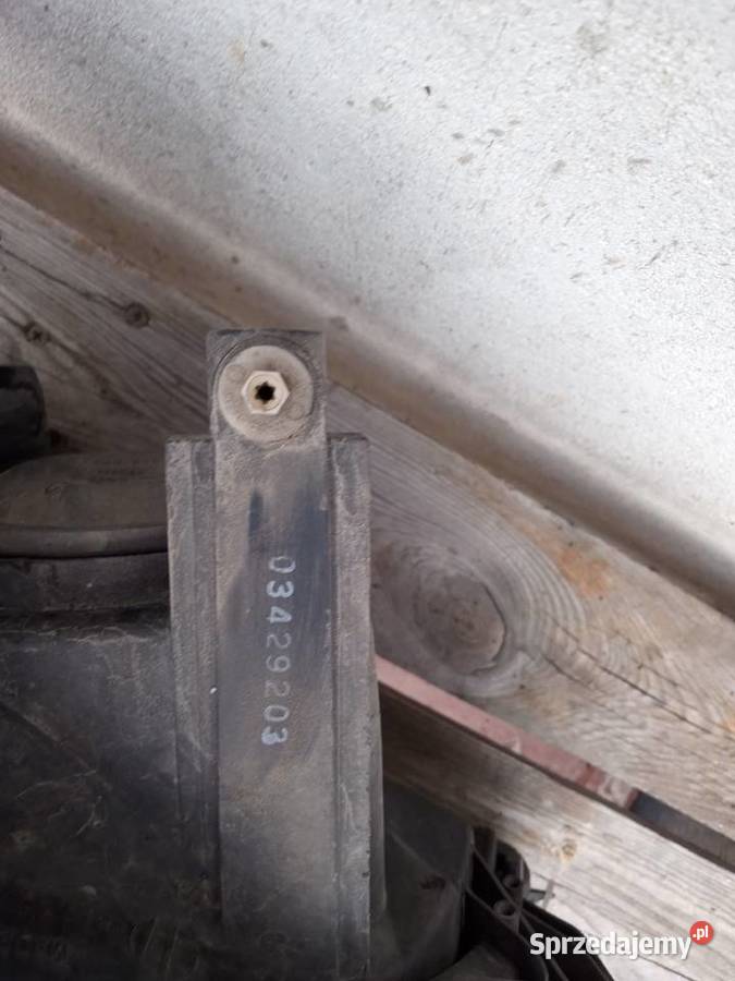 Opel Astra H 2004r lampa prawa gril