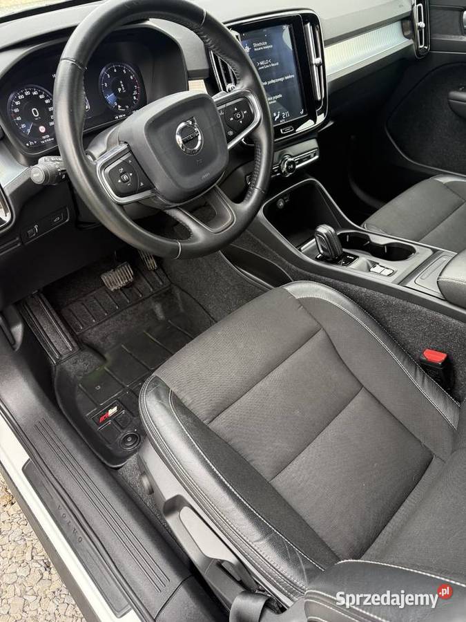 Volvo Xc 40 15 t3 model 2020 Faktura VAT 23 automatyczna
