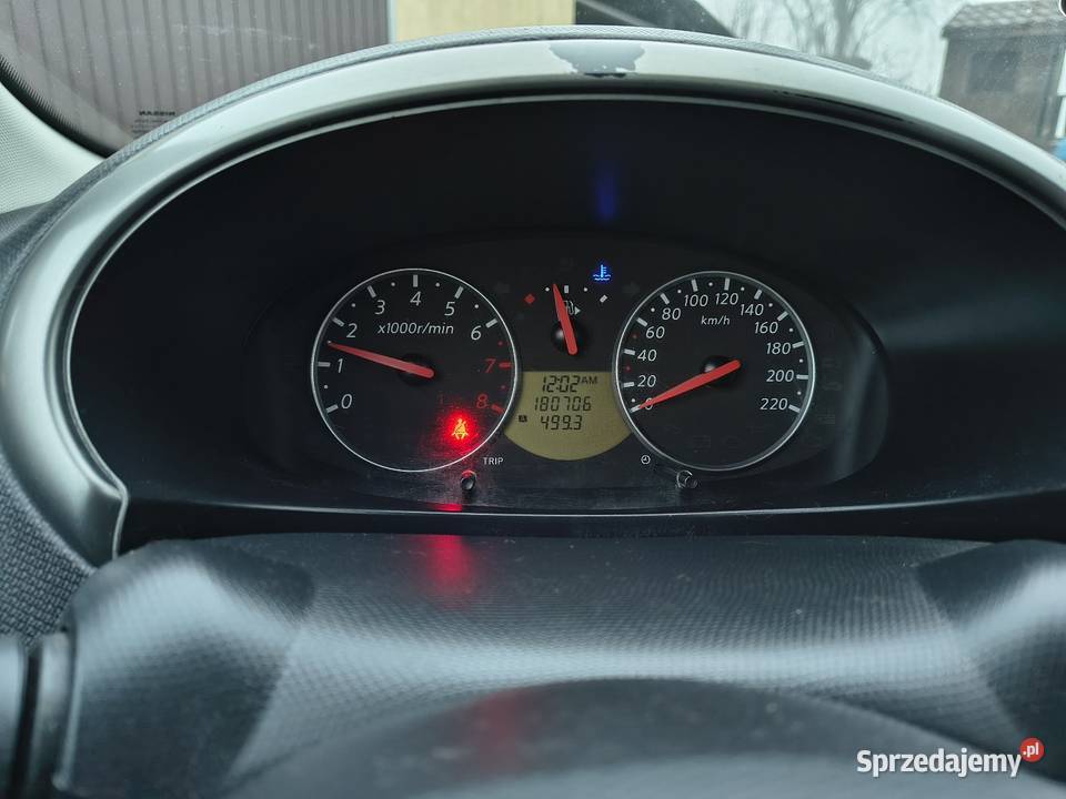 Nissan Micra 12 Hatchback Glinnik