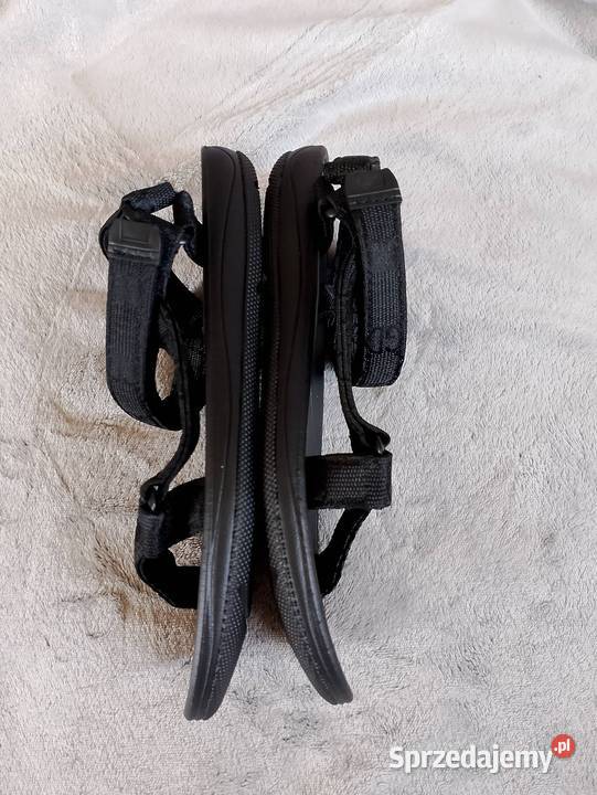 Sandały MSMG w rozmiarze 39