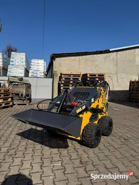 MINI ŁADOWARKA KOŁOWA 460K TORO nie wielkopolskie sprzedam