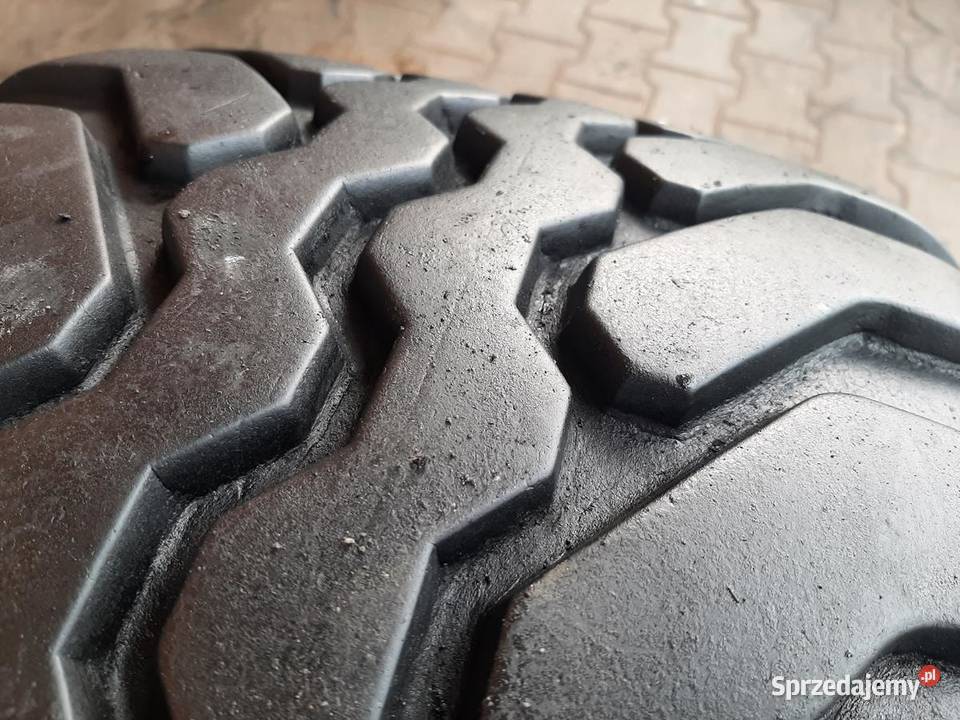 Opona używana rolnicza 3505016 VREDESTEIN 300 Zaścianki