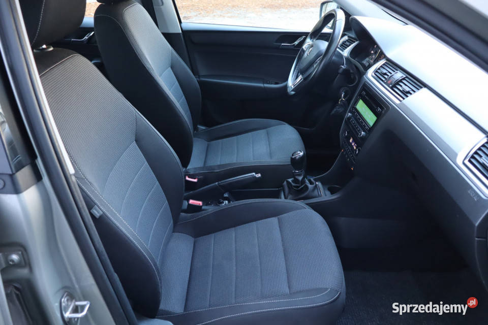 Skoda Rapid Spaceback 12 TSI światła przeciwmgielne śląskie sprzedam