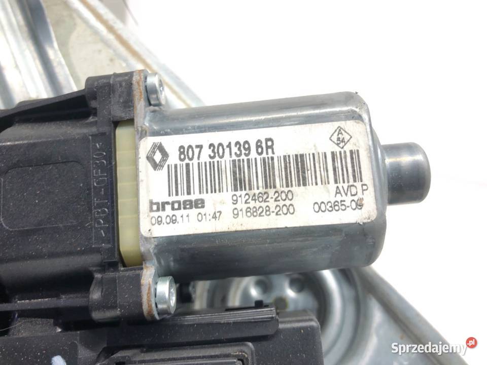 PODNOŚNIK SZYBY PRAWY PRZÓD RENAULT MEGANE III