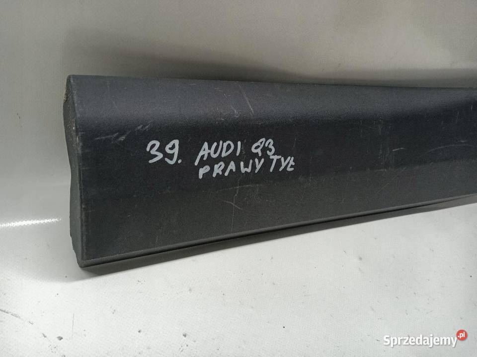 LISTWA DRZWI PRAWY TYŁ TYLNA AUDI Q3 83A853970