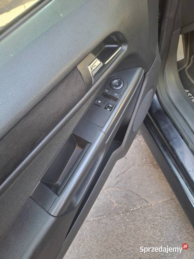 Opel Astra H GTC 16 2006r 215 przebiegu Astra Wałbrzych