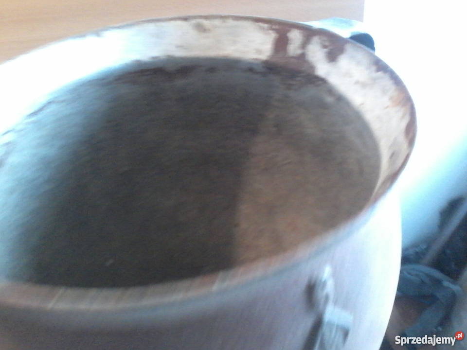 Stare żeliwne garnki