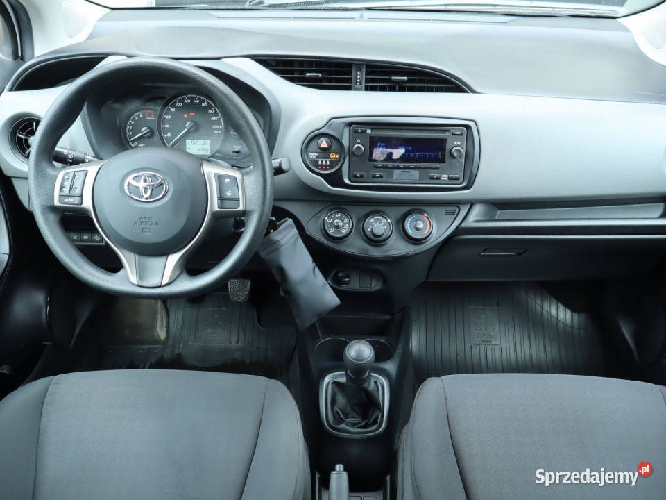 Toyota Yaris 10 VVTi Yaris Katowice