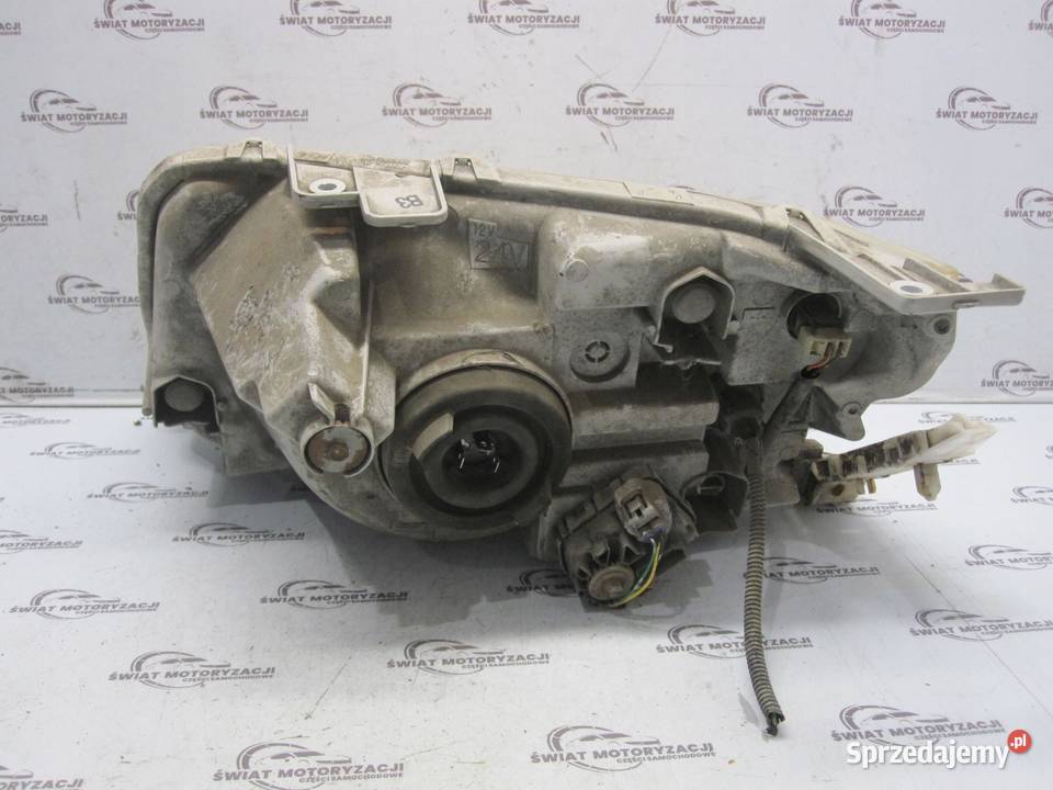 SUZUKI GRAND VITARA II 06r lampa prawa przód sprzedam