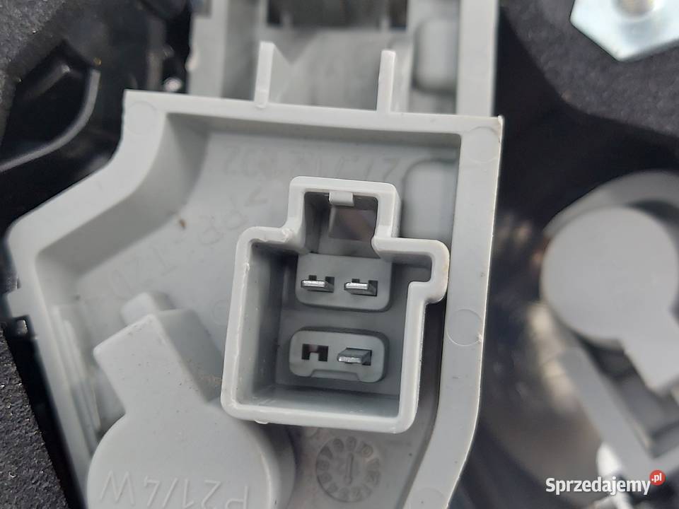 VOLVO C30 12r lampa lewa tył 31213913 świętokrzyskie Kielce sprzedam