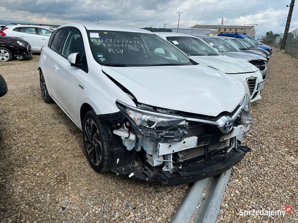 TOYOTA Auris II 18 136 Design EY474 sprzedam