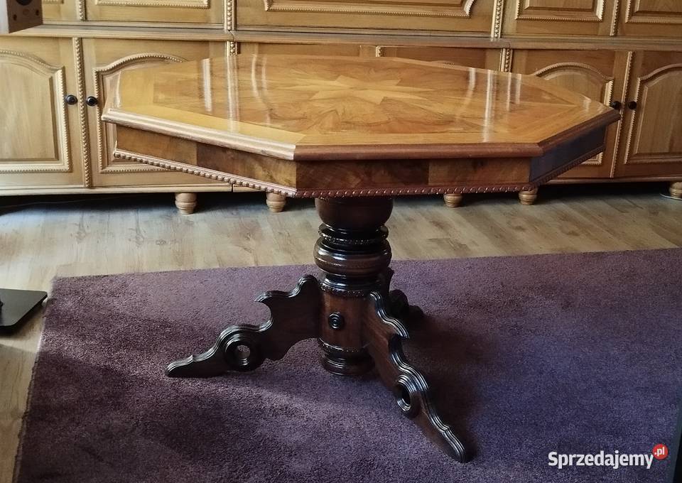 Piękny duży drewniany stół do jadalnisalonu Olsztyn