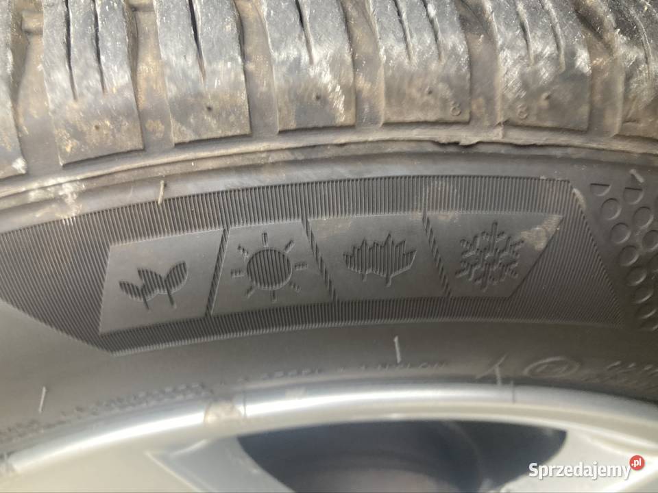 Zadbany niski przebieg grzane foteleszdach 207 świętokrzyskie Kielce sprzedam