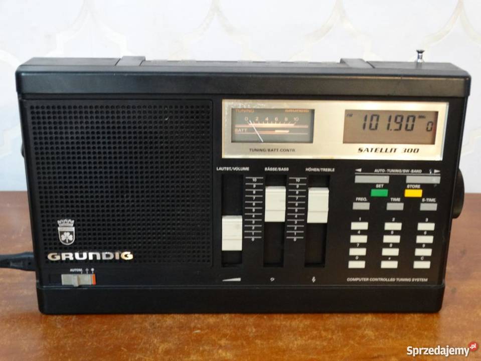 Grundig Satellit 300 radio globalne sprawne Radioodtwarzacze Jasło