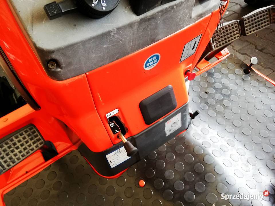 Używany traktor japoński Kubota Aste A15 4x4 15 Ogród łódzkie Kobiele Wielkie