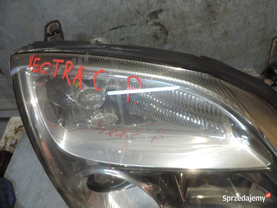 LAMPA PRZEDNIA PRAWY PRZÓD OPEL VECTRA C prawe