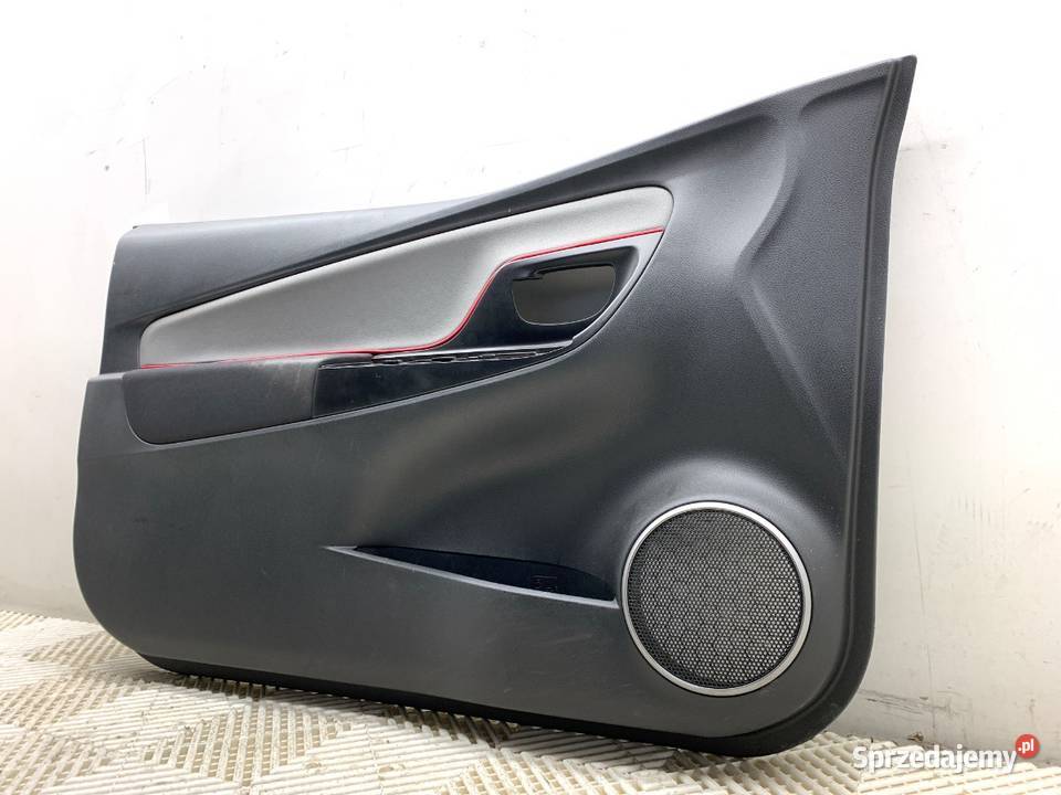 BOCZEK DRZWI LEWY PRZÓD TOYOTA YARIS III