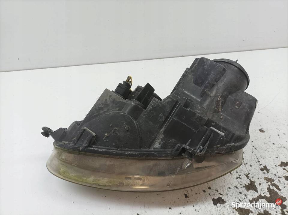 LAMPA PRZÓD PRAWA EU 1K6941006P VW Volkswagen