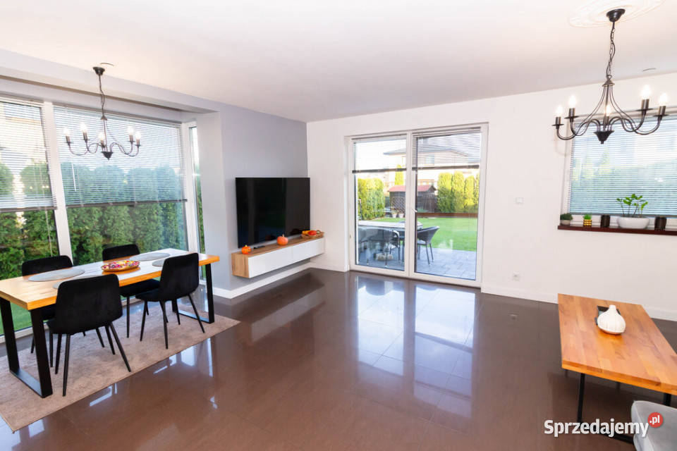 Dom 1035m2 garaż działka 563m2 Rumiankowa Liczba pokoi 4 śląskie Tarnowskie Góry sprzedam