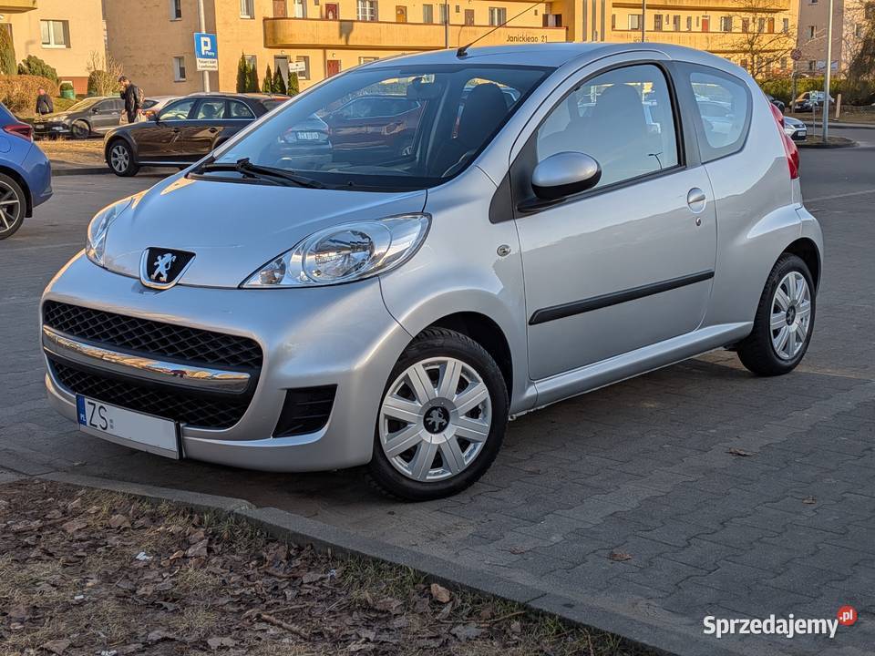 Peugeot 107 10 2009 Salon Polska 2 właściciel kupiony w polskim salonie Szczecin