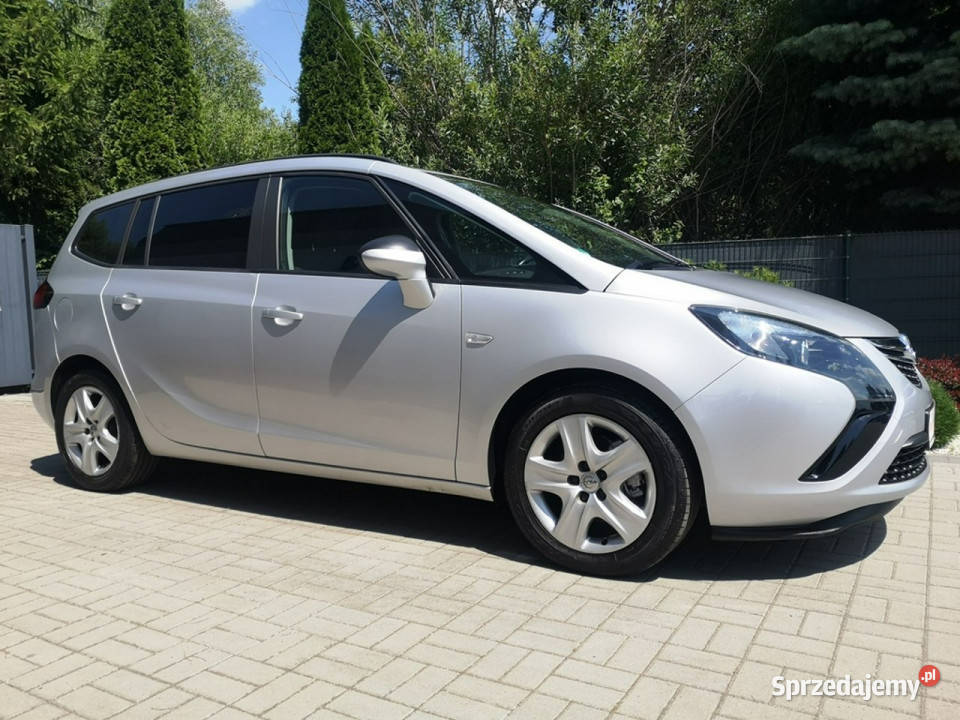 Opel Zafira 14T 140 Klima Tempomat 6 biegów 7 komputer pokładowy Strzegom
