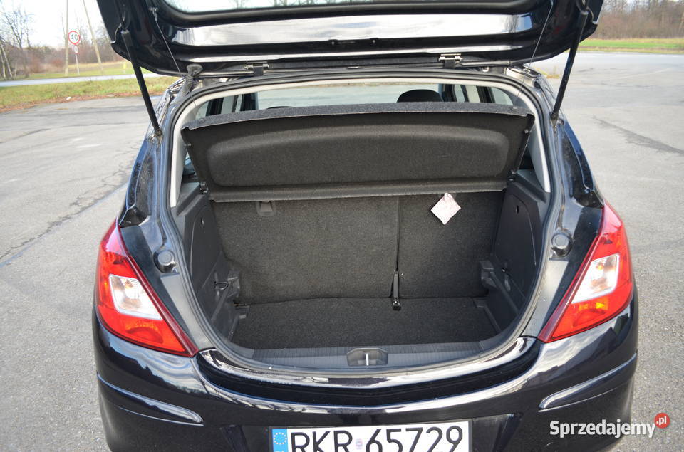 Opel Corsa Lift 12 benzyna 2011 przebieg 114 immobilizer Corsa