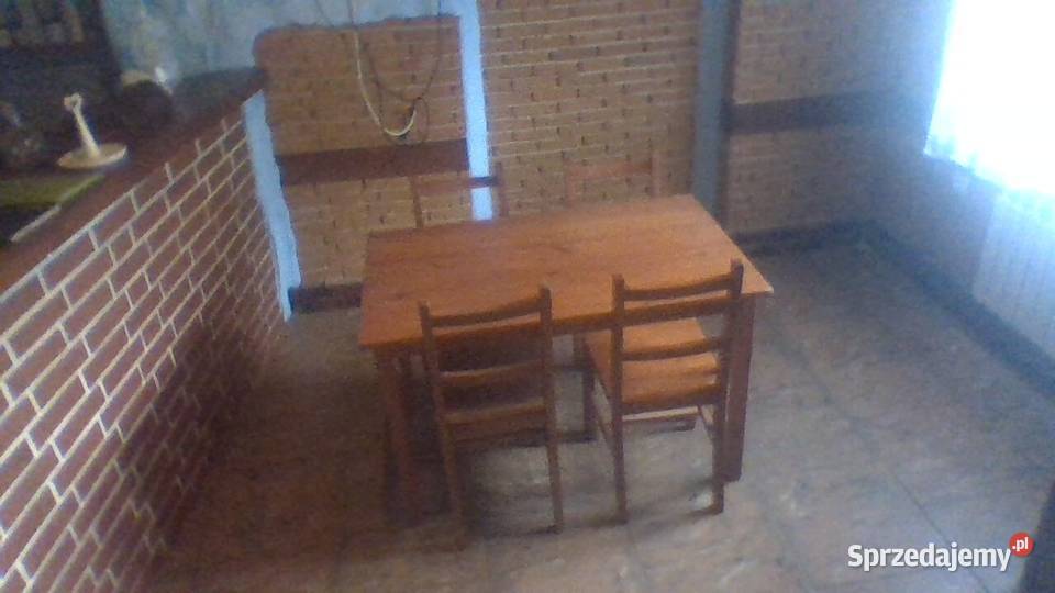4 kaplety stół i 4 krzesła Stoły, krzesła, biurka Jemna