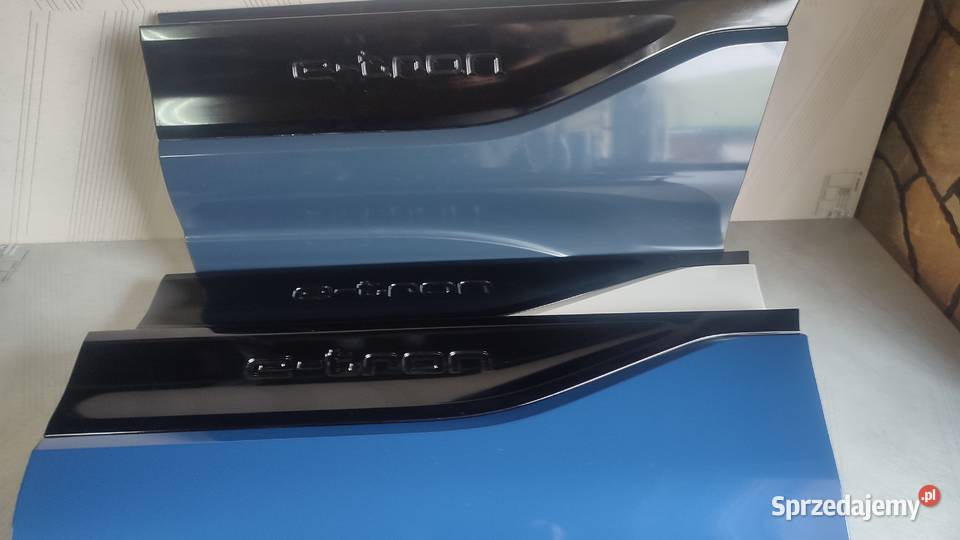 AUDI Q6 ETRON 85H NOWA LISTWA NAKŁADKA NA DRZWI Włoszczowa sprzedam