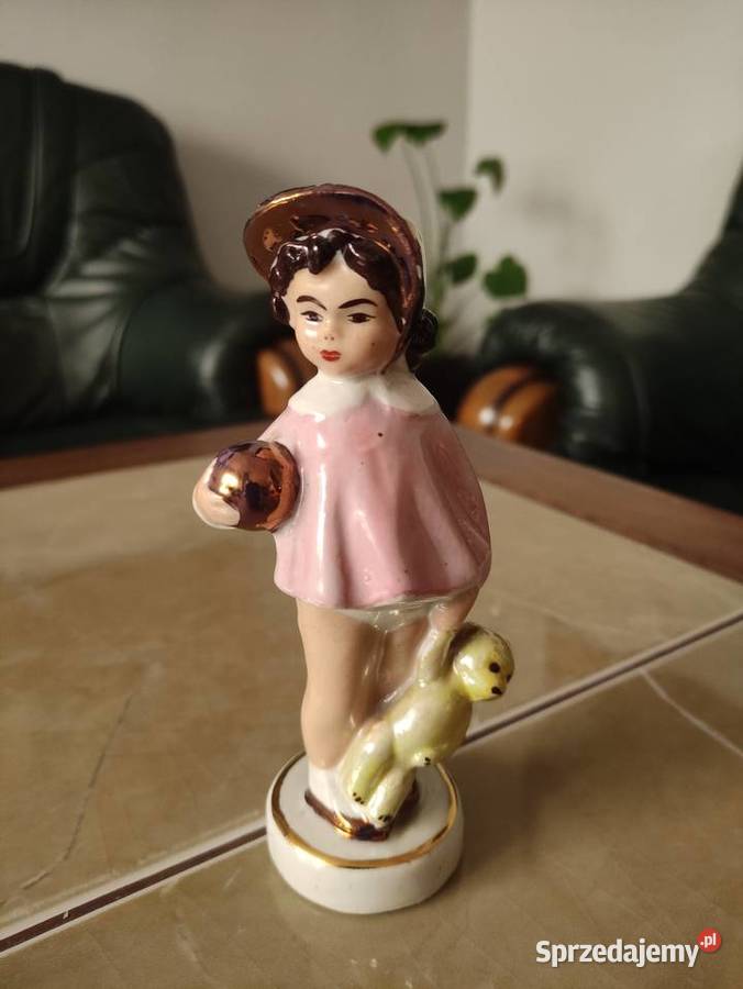 Figurka Dziewczynka z misiem i piłką ZBuksowicz Porcelana i szkło Janów Lubelski