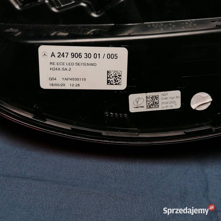 MERCEDES GLA LAMPA TYŁ PRAWY A2479063001 Lampy tylne