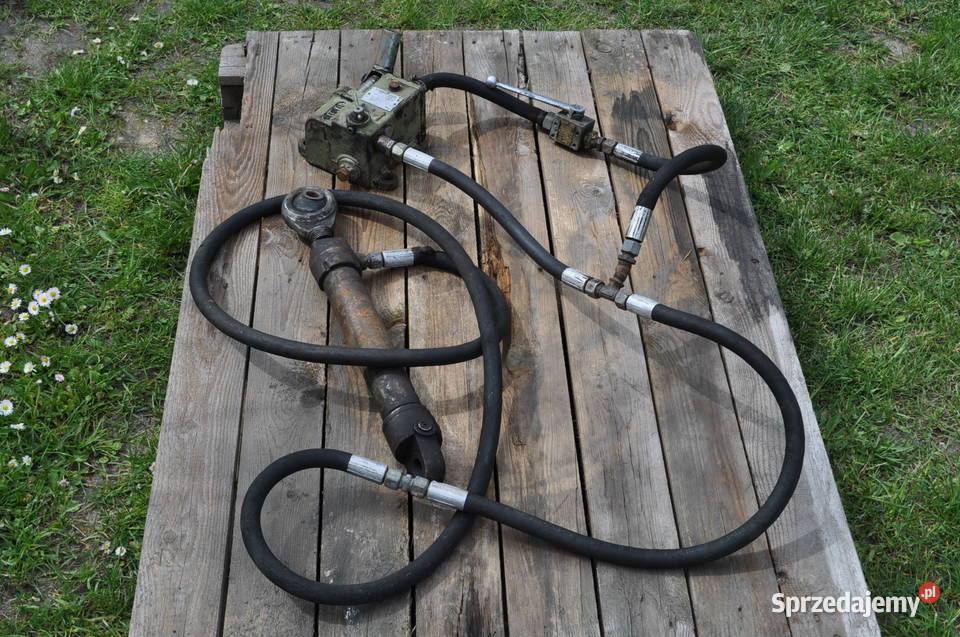 Siłownik z rozdzielaczem komplet Skarżysko-Kamienna sprzedam