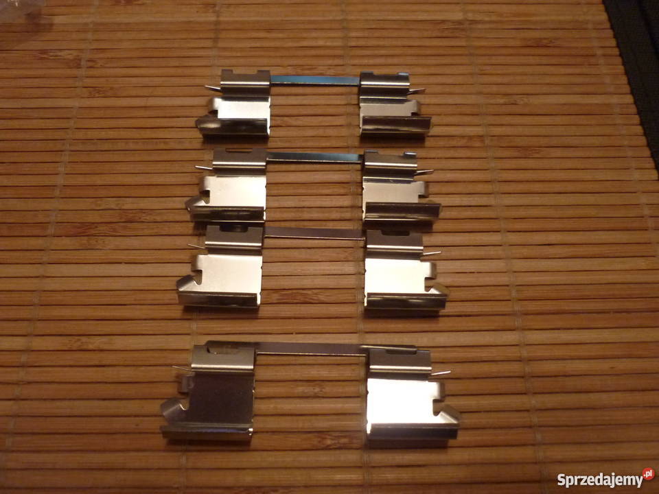 Zestaw montażowy klocków przód Mercedes klasa E łódzkie Łódź