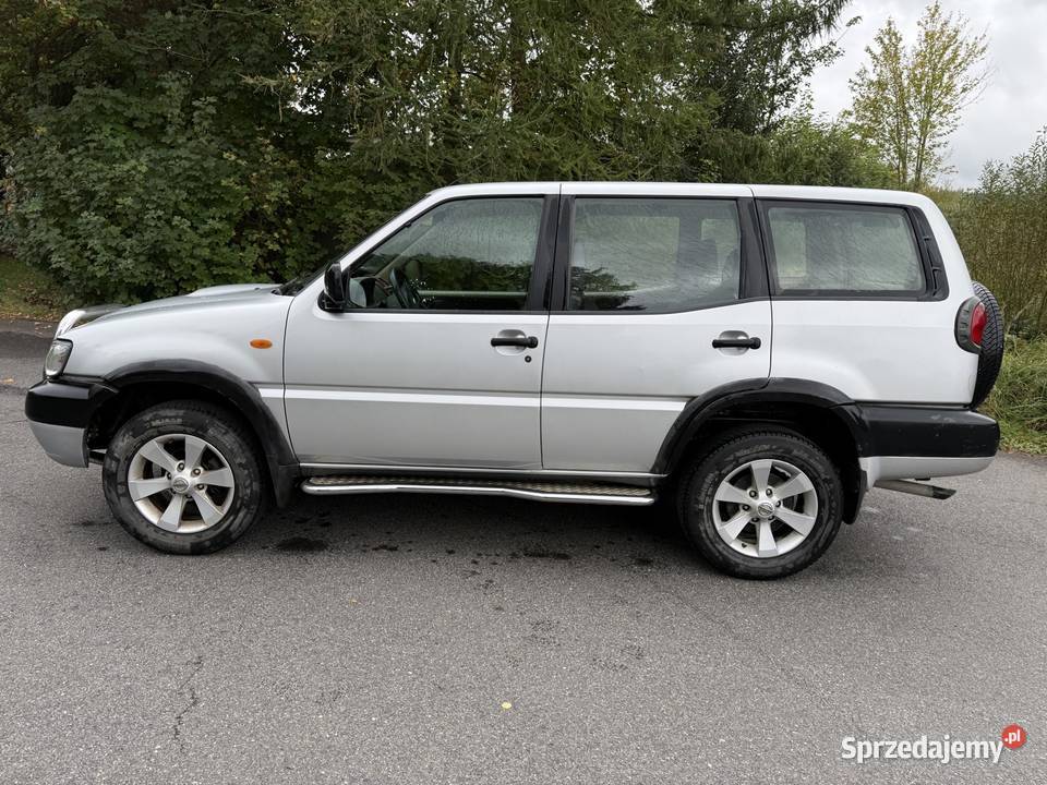 Nissan terano 27d skórzana tapicerka