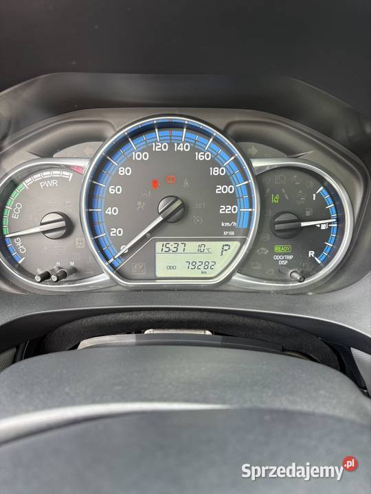 Toyota Yaris 2016r Hybryd 100 DynamicSmart hybryda Dąbrowa Tarnowska